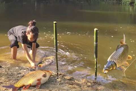 Fishing Skills - Fishing Techniques | Little Girl Fishing with Homemade Fishing Traps in the Wild