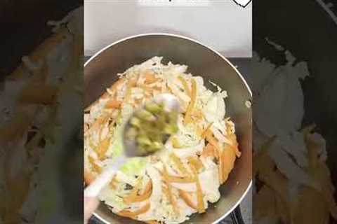 Protein-Packed Tuna &amp; Veggie Soup | Healthy Cabbage &amp; Carrot Broth #shorts #trending..