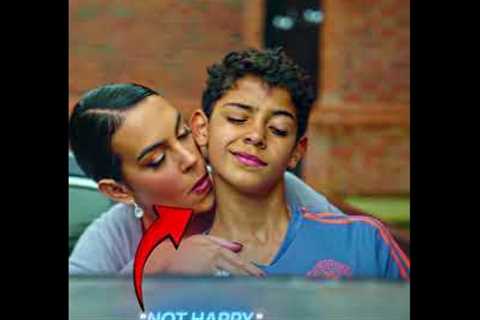 Ronaldo Jr gets money from Georgina..🙌😂