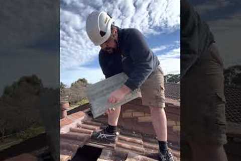 How to Easily Fix A Broken Roof Tile