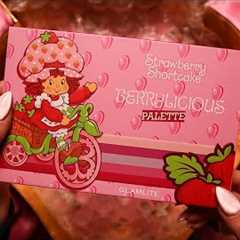ASMR Strawberry Shortcake x Glamlite Collection Unboxing 🍓🍰