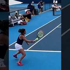 Jasmine had a moment 😂 #funny #fail #tennis #paolini #gauff