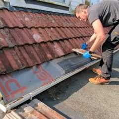 Fitting Eaves Protection Support Tray! Stop Roof Leaks and Felt Rot - DIY