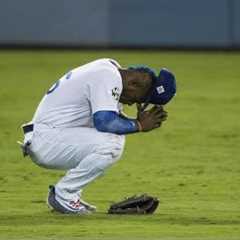 MOST EMOTIONAL MOMENTS IN SPORTS HISTORY (SAD)