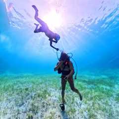 DAD TAKES 7 YR OLD CHILD SCUBA DIVING DEEP TO THE OCEAN FLOOR