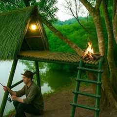 Building a Bamboo Tree House | Solo Survival in the Jungle & Fishing