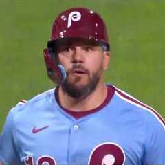 Kyle Schwarber Hits FOUR Home Runs in One Game vs. Braves