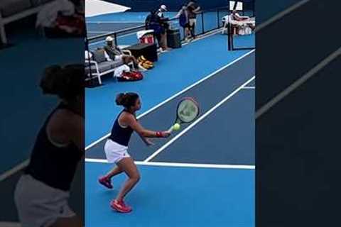 Jasmine had a moment 😂 #funny #fail #tennis #paolini #gauff
