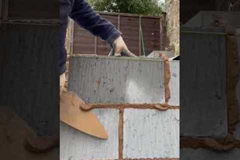 Bricklaying- Laying a block #bricklaying #bricklayer #blocklaying #masonry #construction #shorts