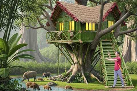 Building a Bamboo Shelter in a Hollow Tree  - Survival Skills to Avoid Wild Animals