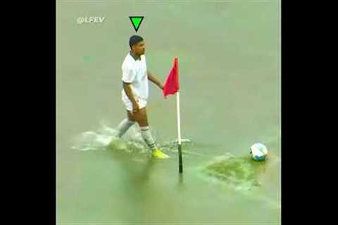 Players vs Water 😳