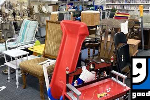 GOODWILL SHOP WITH ME SOFAS FURNITURE CHRISTMAS DECORATIONS KITCHENWARE SHOPPING STORE WALK THROUGH