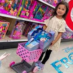 Target TOY Shopping with a MiNi Shopping Cart! Oak buys FROZEN GLOWiNG SHOES and MAGiCAL WAND!!