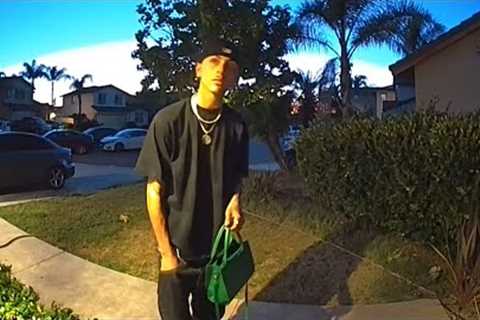 17-Year-Old Returns Woman’s Lost Purse and Gets $3K Reward