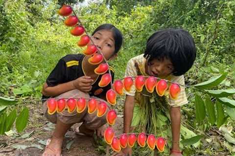 Part 16 Survival Skills SMART Ideas and USEFUL in Forest With Single Mom  Jungle Life