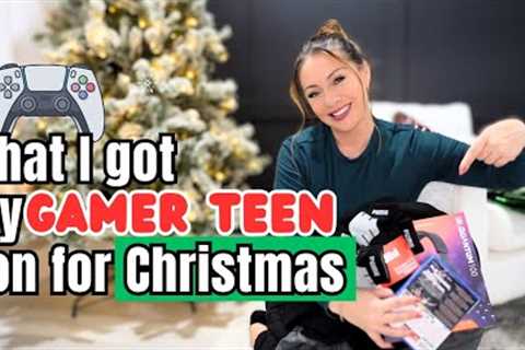 GAMER TEEN boy Christmas gift ideas! (PreTeen Boys Gift Guide 2024)