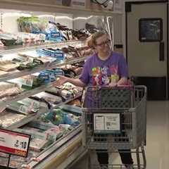 Union County mom gifted two-minute shopping spree at Weis Market in Mifflinburg