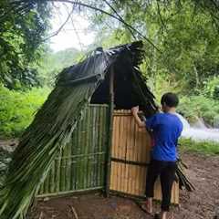 TIMELAPSE: Building a Bamboo House - Survival Skills and Daily Life of an Orphan Boy