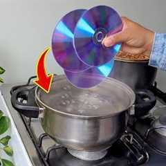 Not everyone knows this secret! Boil CD disc and see what most people don't even imagine happens!
