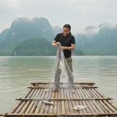 Fishing Skills with Nets & Wild Foraging: Survival Alone | EP.507