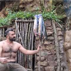 Building a stone shelter in the forest, fishing, survival skills, Titan skills 