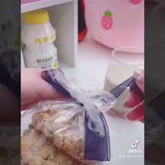 Cookies + Milk 🍪🥛 #unboxing #snacks #cookies #levain #kawaii #kawaiiaesthetic