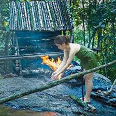 wild survival and foraging skills - Build a wooden hut on a large cliff | Yang