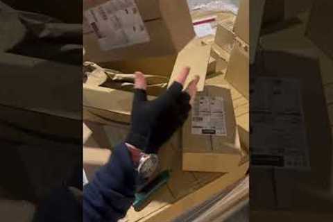 Unboxing Amazon Mystery Boxes #1 #amazonmysterybox #liquidationpallets #mysterybox