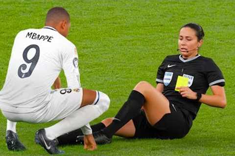 Heartwarming Sportsmanship &amp; Respect Moments in Football