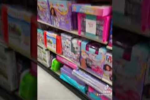 Section full of toys 💪 #toy #toys #toystore #shopping #shoppingtoys #funnytoys