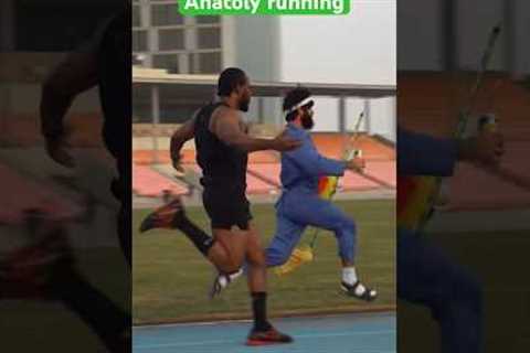 Anatoly running.     #anatoly #prank #gym #cleaner #powerlifter #fitness