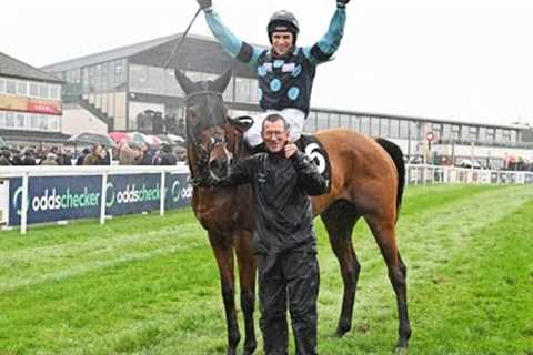 THISTLE ASK is brilliant from the front in the Haldon Gold Cup