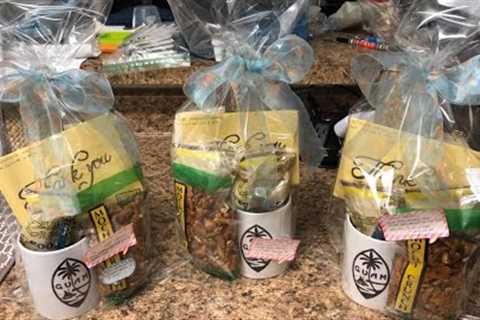 A1 Bakery Supplies Cellophane Bags For Baskets Cellophane Gift Bags For Wine Bottles, Small B Review