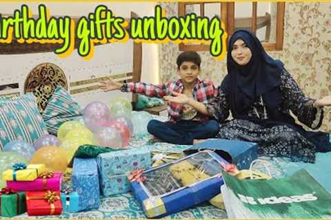 My son Hassan Ali's Birthday Gifts unboxing😍 MaashaAllah sb k gifts buht piyare hain ......❤️