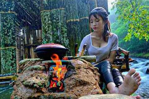 Survival skills in the wild - Building a bamboo house in the wilderness