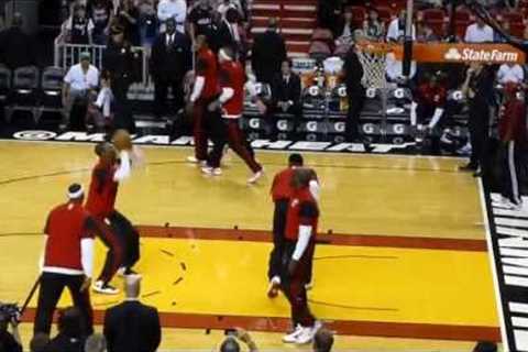 Lebron James Pregame Dunk Contest During Miami Heat Pre-Game Warmups (HD QUALITY)