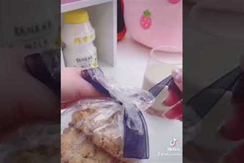 Cookies + Milk 🍪🥛 #unboxing #snacks #cookies #levain #kawaii #kawaiiaesthetic