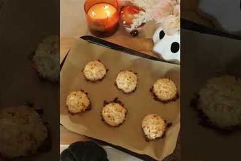 Easy Fall Desserts: Coconut Macaroons