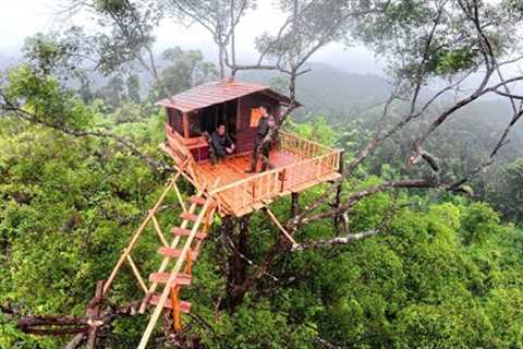Touching the Clouds — Building a Survival House Where Only Birds Dare to Fly | bushcraft skills