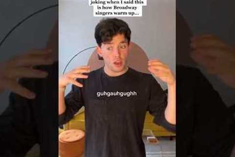 how Broadway singers *actually* warm up 🫡 #theatre #singer #broadway #musical #actor