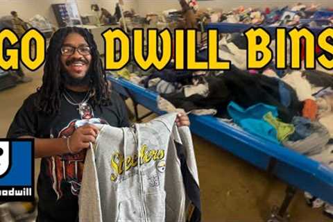 Thrifting for VINTAGE clothes at the GOODWILL BINS