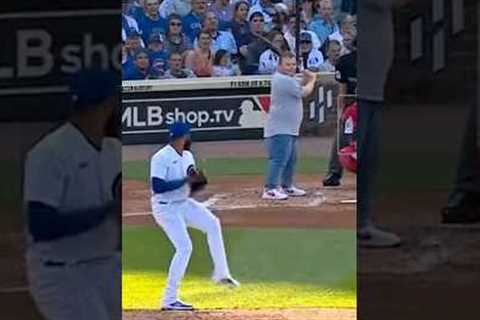 Little kid hits crazies home run of all time😱 #shorts #baseball #mlb #homerun #worldseries