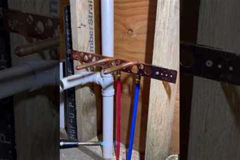 Stubbing out water lines #plumbing101 #diyplumbing #newconstruction #renovation #plumbing #homereno