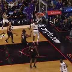 LeBron Sprints and HAMMER DUNKS early in the game Lakers vs 76rs #shorts #nba #lakers #lebron #luka