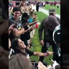 Touchdowns of the Heart:NFL Athletes and Theri Inspiring Moments with Disabled Fans#NFL#DisabledFan
