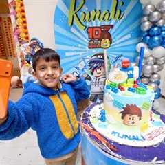 Cake Se Nikla IPhone 😍 Birthday Surprise 