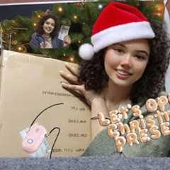 Unboxing my Christmas gift from my bestie! 🎁
