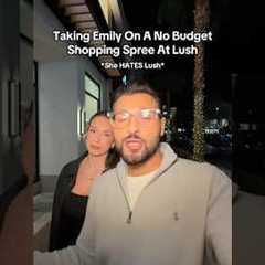 taking Emily on a no budget shopping spree @ lush #lush #lushcosmetics #lushcommunity #lushsupermilk