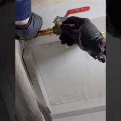 Repairing a Leaking Pipe💧 #plumbing #plumber #shorts #leak #repair