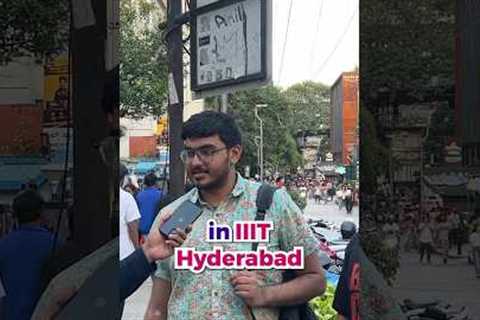 How much does someone earn in LEGAL TECH?